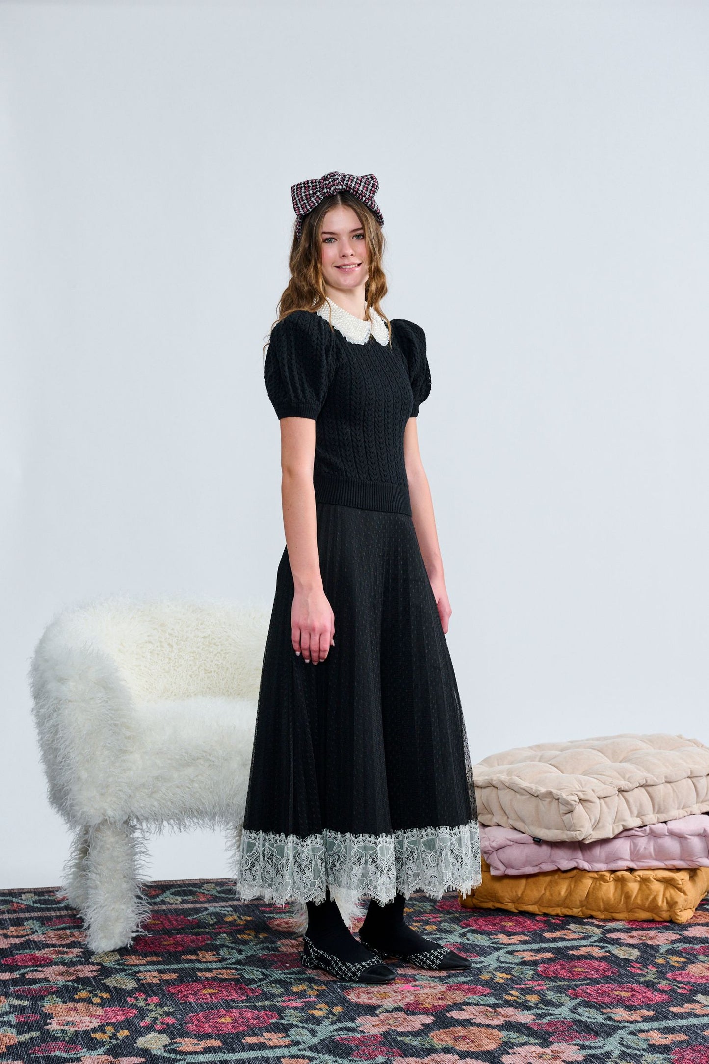 Black Lace Overlay w/ White Lace Trim Skirt T-1415