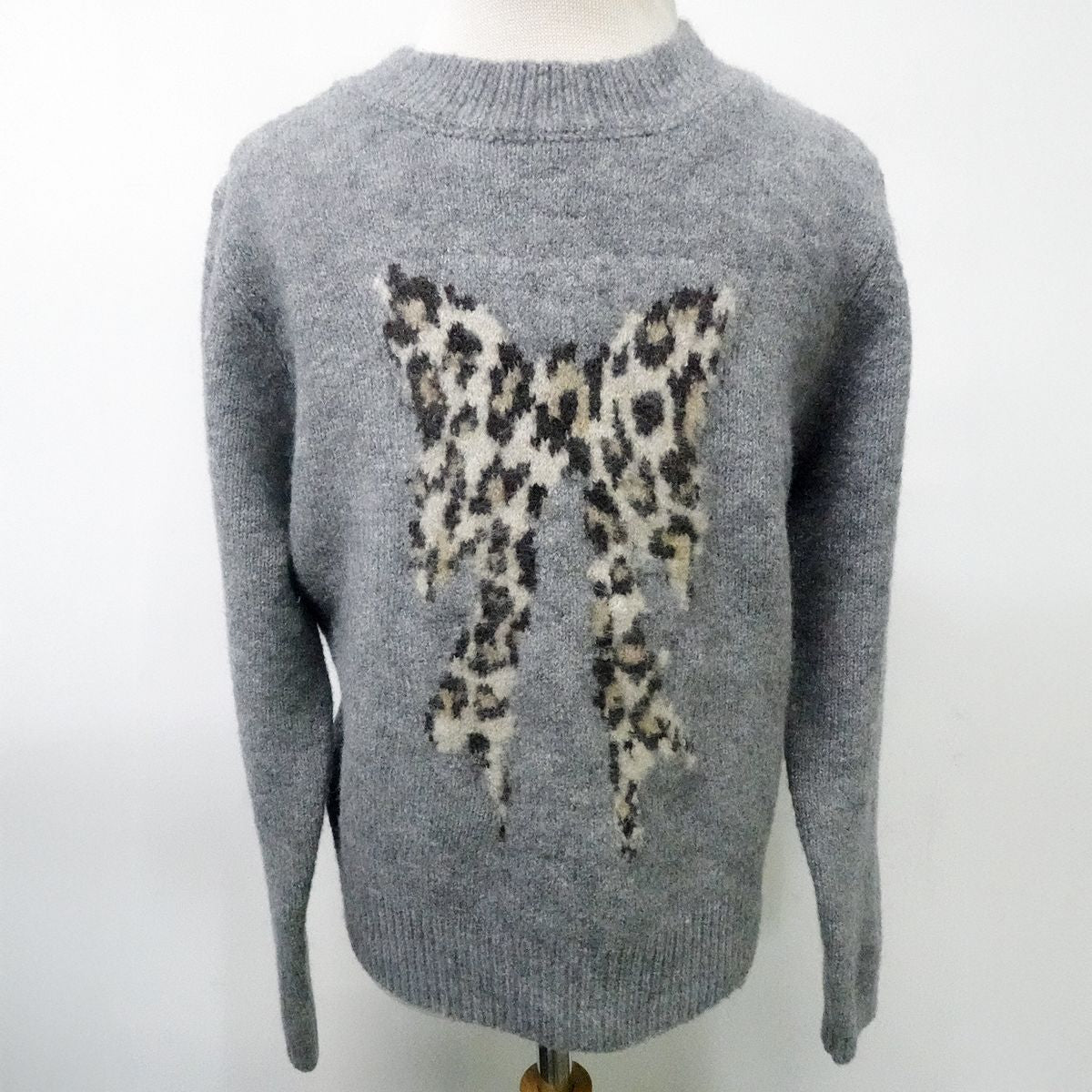 LD15959 Crewneck Leopard Bow Sweater
