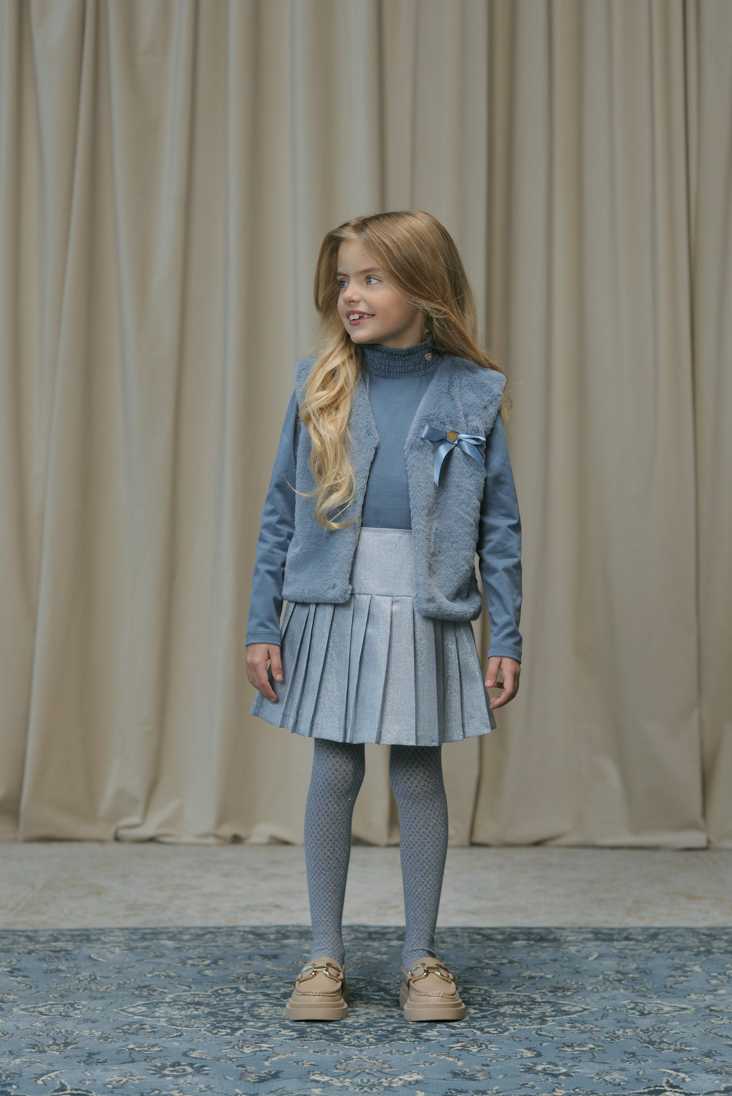 C508-5420 Smocked Collar Mockneck Shirt