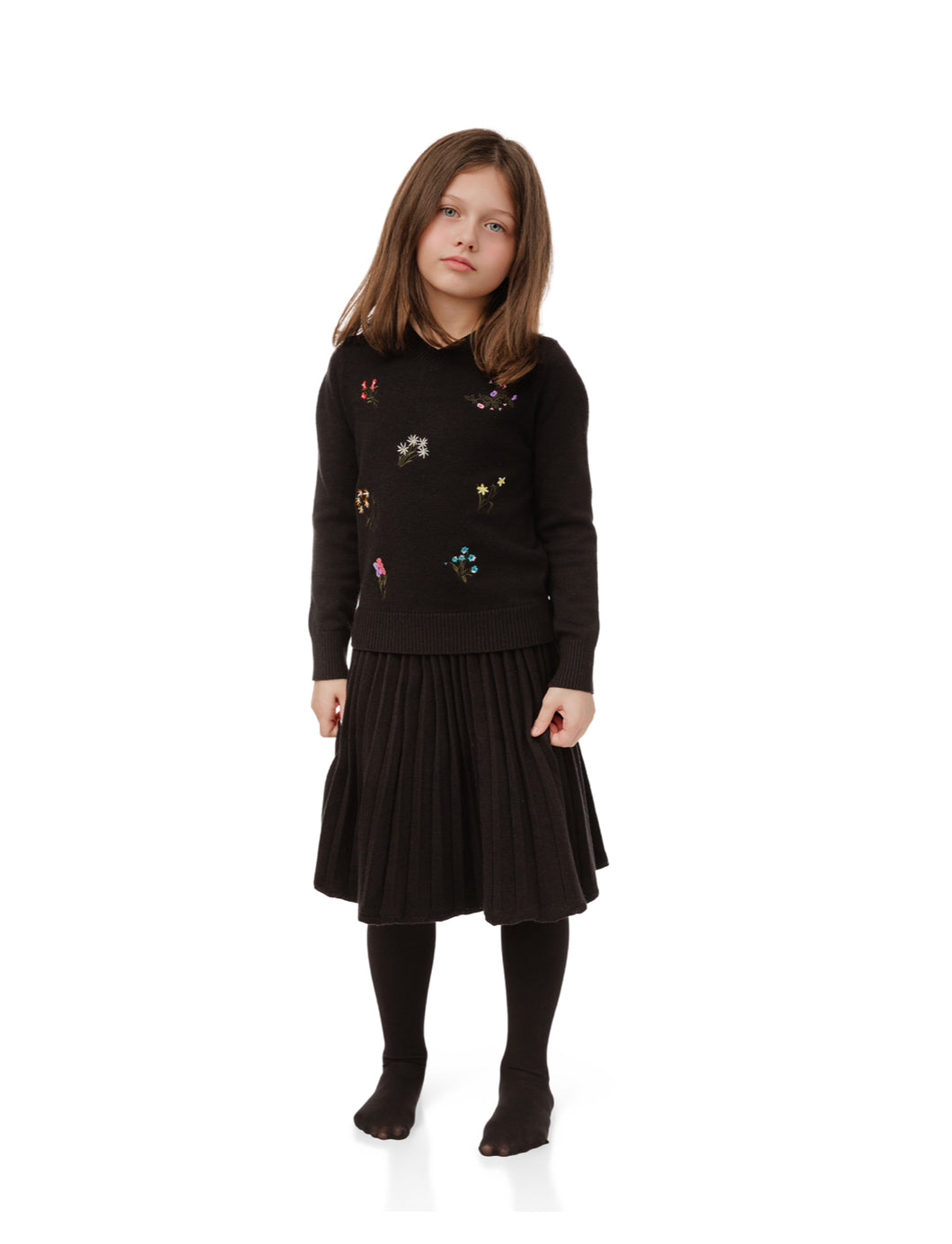Black Sweater w/ Embroidered Flowers GW5095T-A