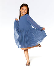 Load image into Gallery viewer, Chiffony Blue Pleated Heart Dress F20O91