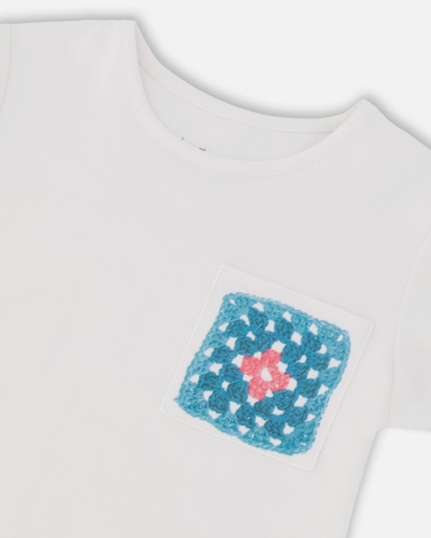 Crochet Pocket Tee F30J70