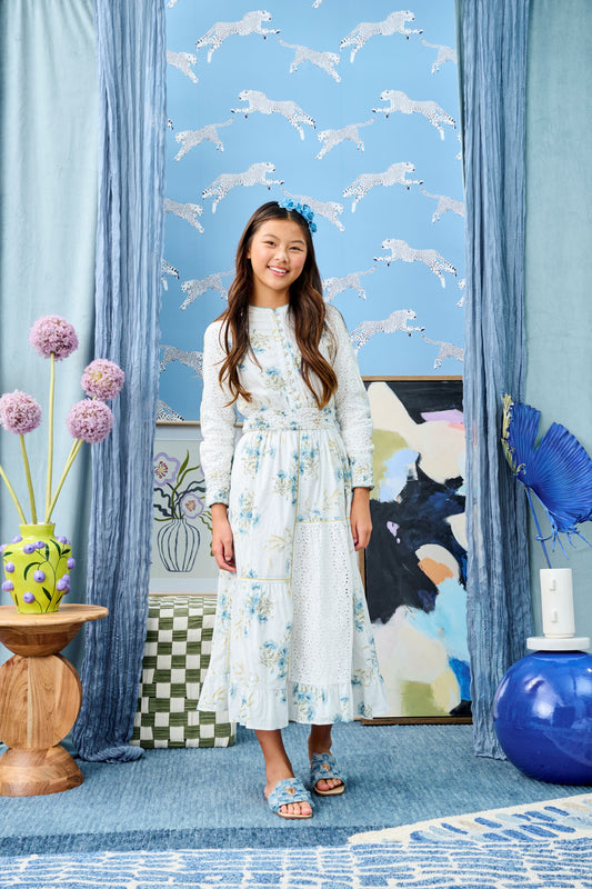 Light Floral Eyelet Design Dress T-1073
