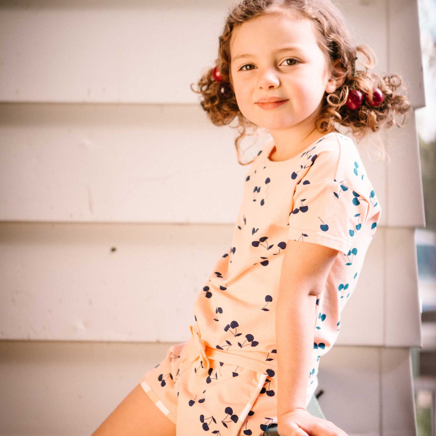 Cherry Print Shorts D30G26