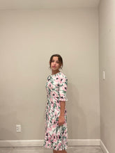 Load image into Gallery viewer, Floral Pleat Dress SNK4071