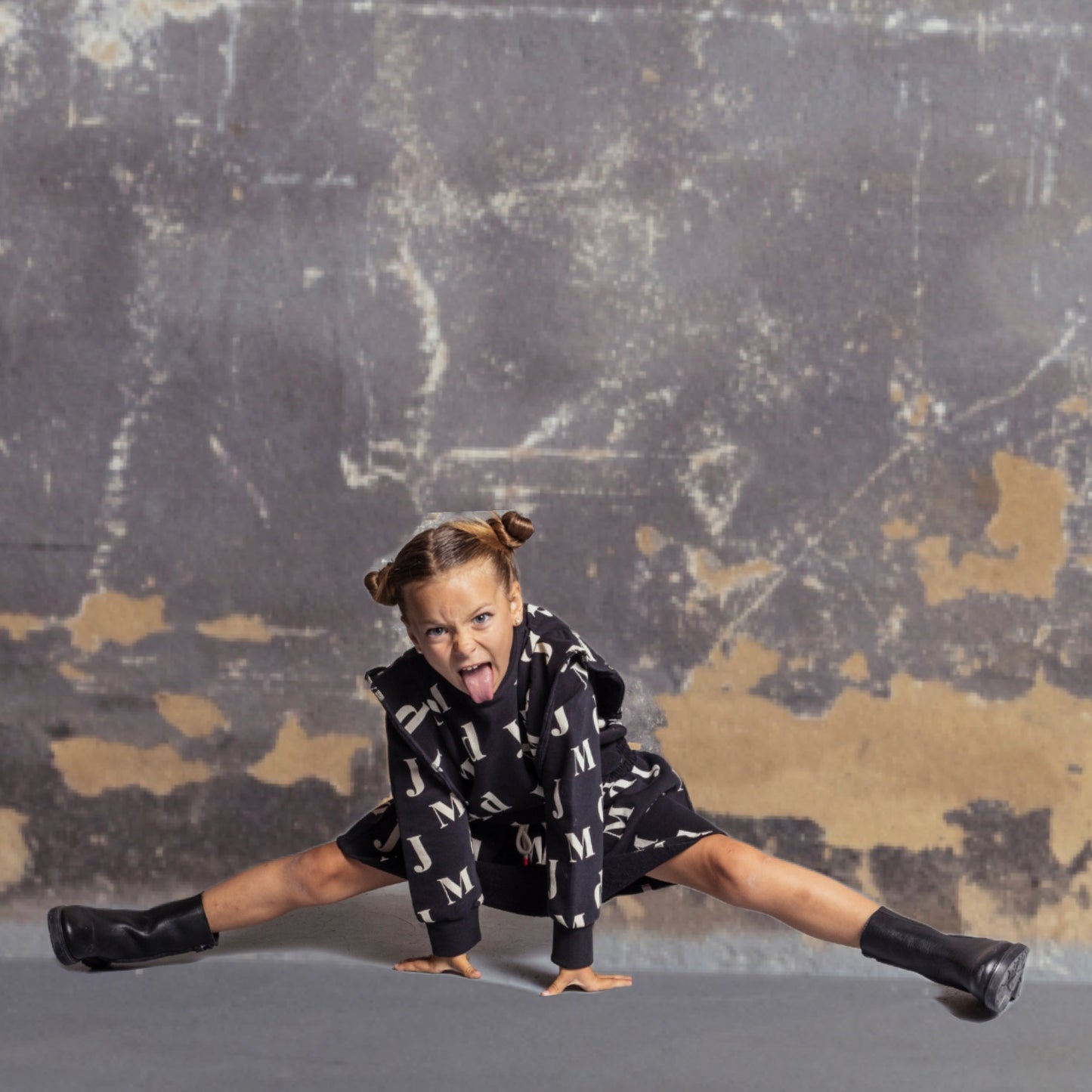 Alphabet Kristal W55