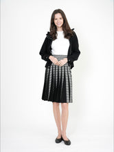 Load image into Gallery viewer, Houndstooth Pleated Knit Skirt WB2CYT1836